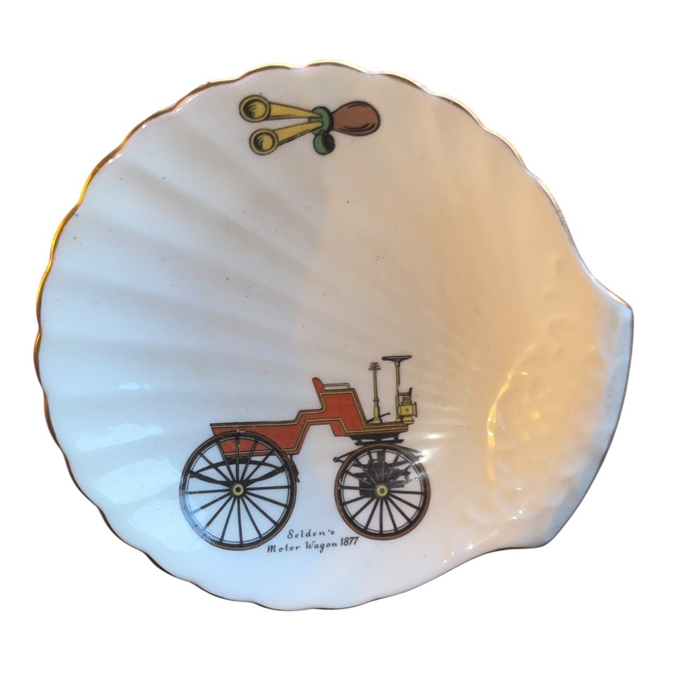 Seldon's Motor Wagon Trinket Dish, Crown Bone China Trinket Dish Gold Trim Shell